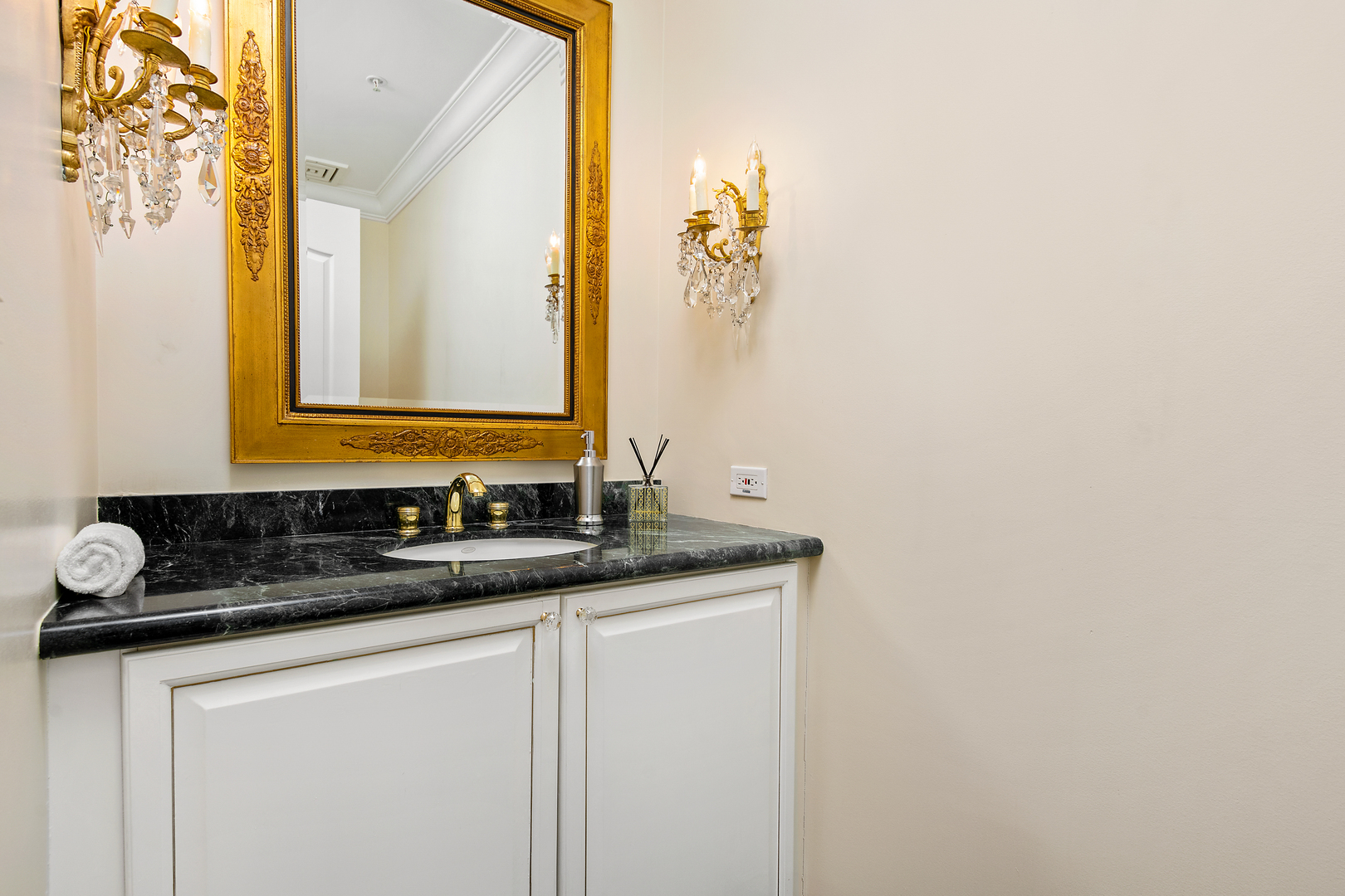330 S Michigan Avenue Unit: 1908