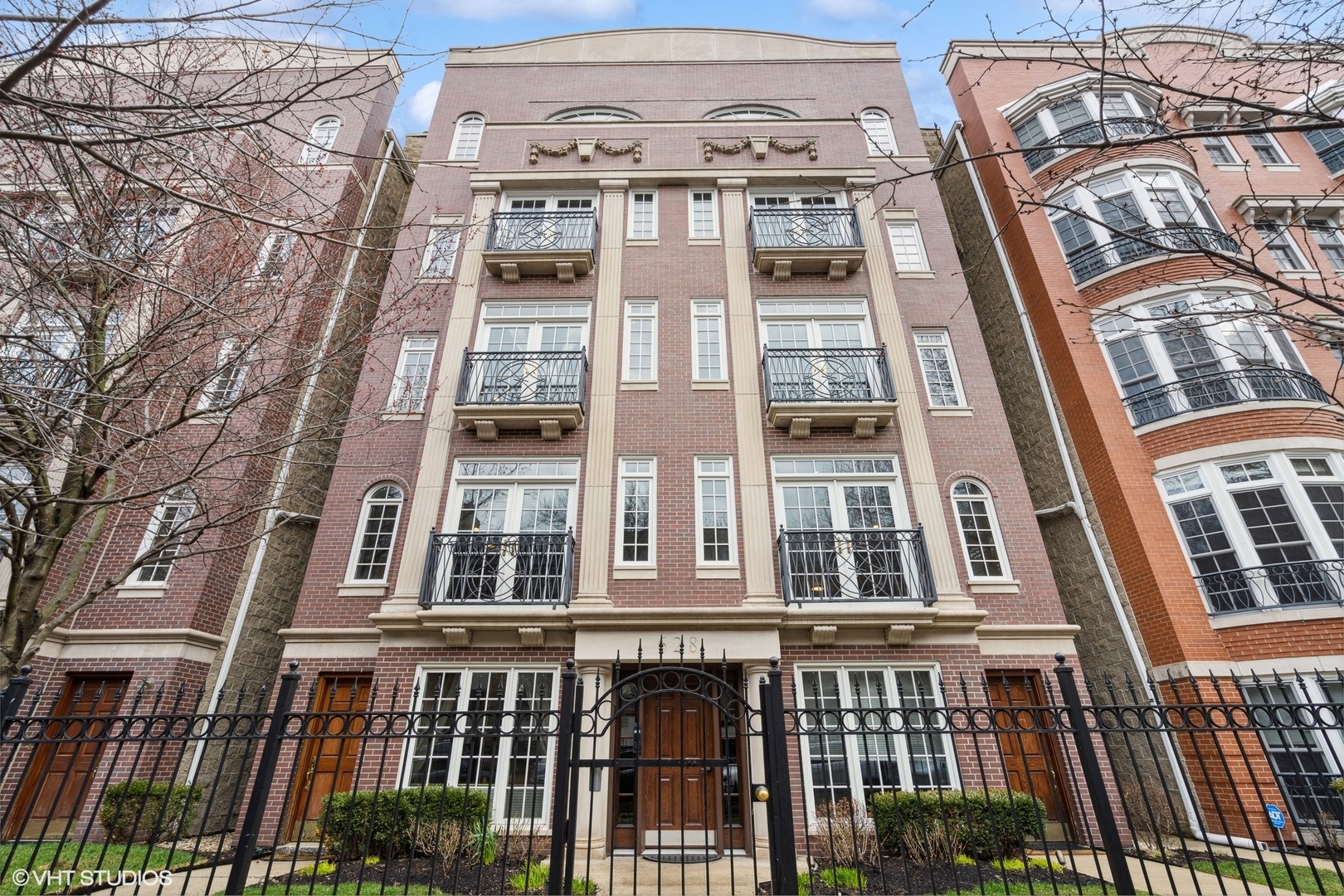 628 W WRIGHTWOOD Avenue Unit: 5E