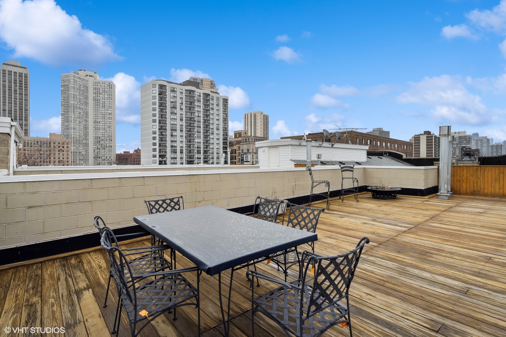 628 W WRIGHTWOOD Avenue Unit: 5E