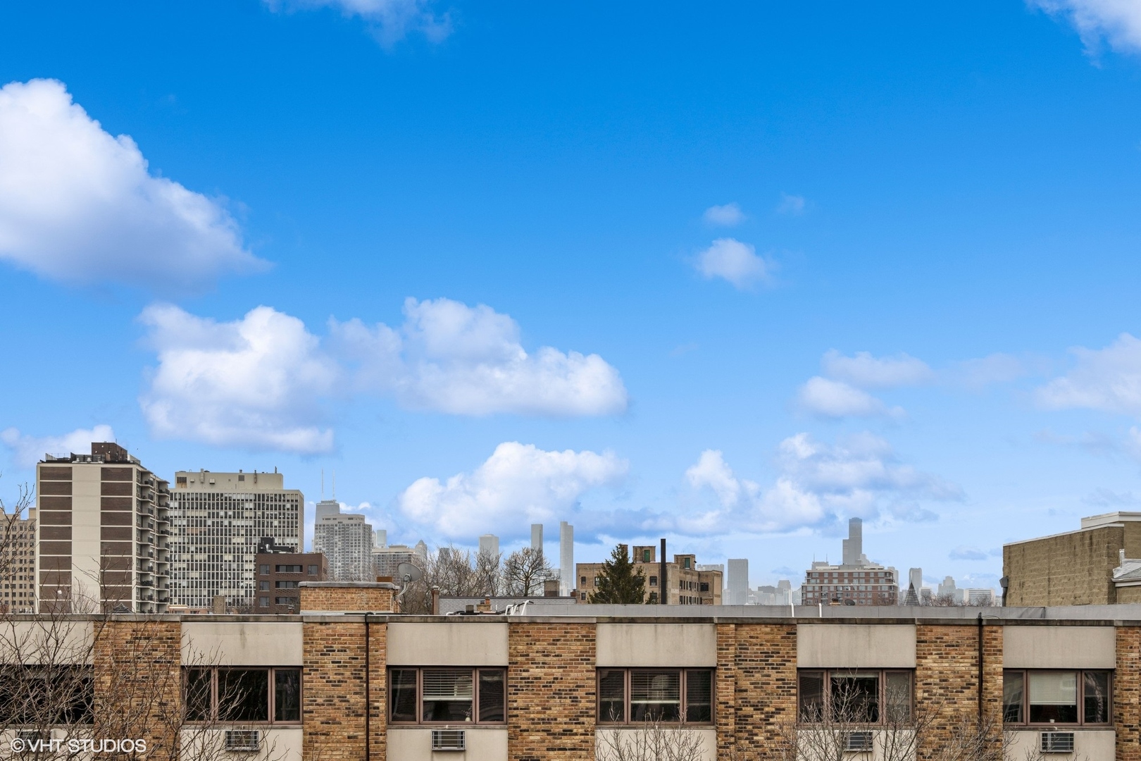 628 W WRIGHTWOOD Avenue Unit: 5E