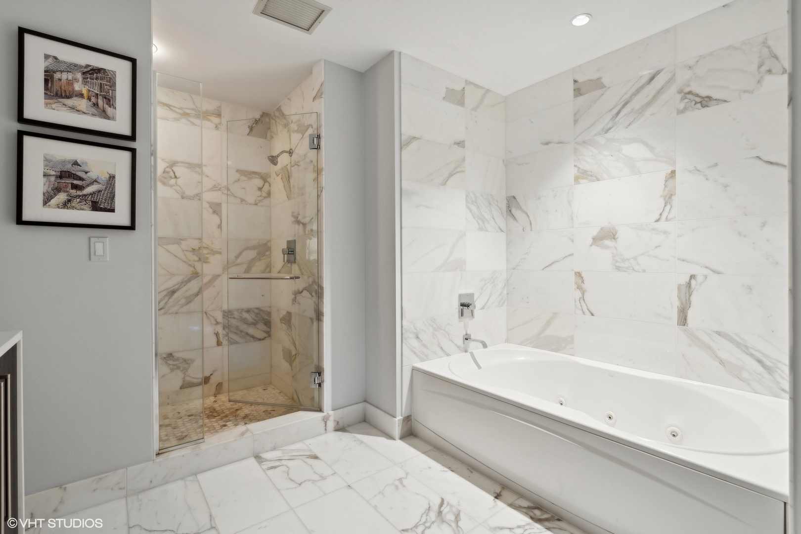 1201 S Prairie Avenue Unit: 701