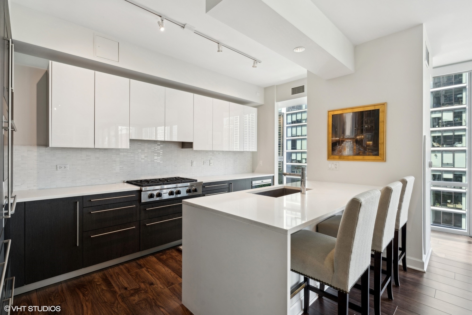 1201 S Prairie Avenue Unit: 701