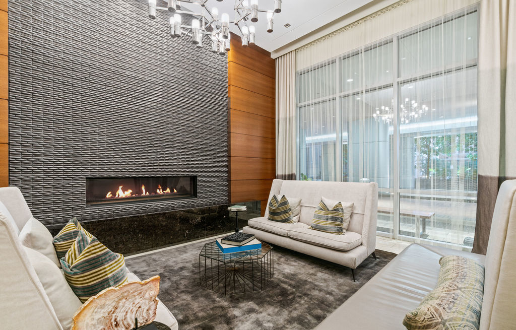 1201 S Prairie Avenue Unit: 701