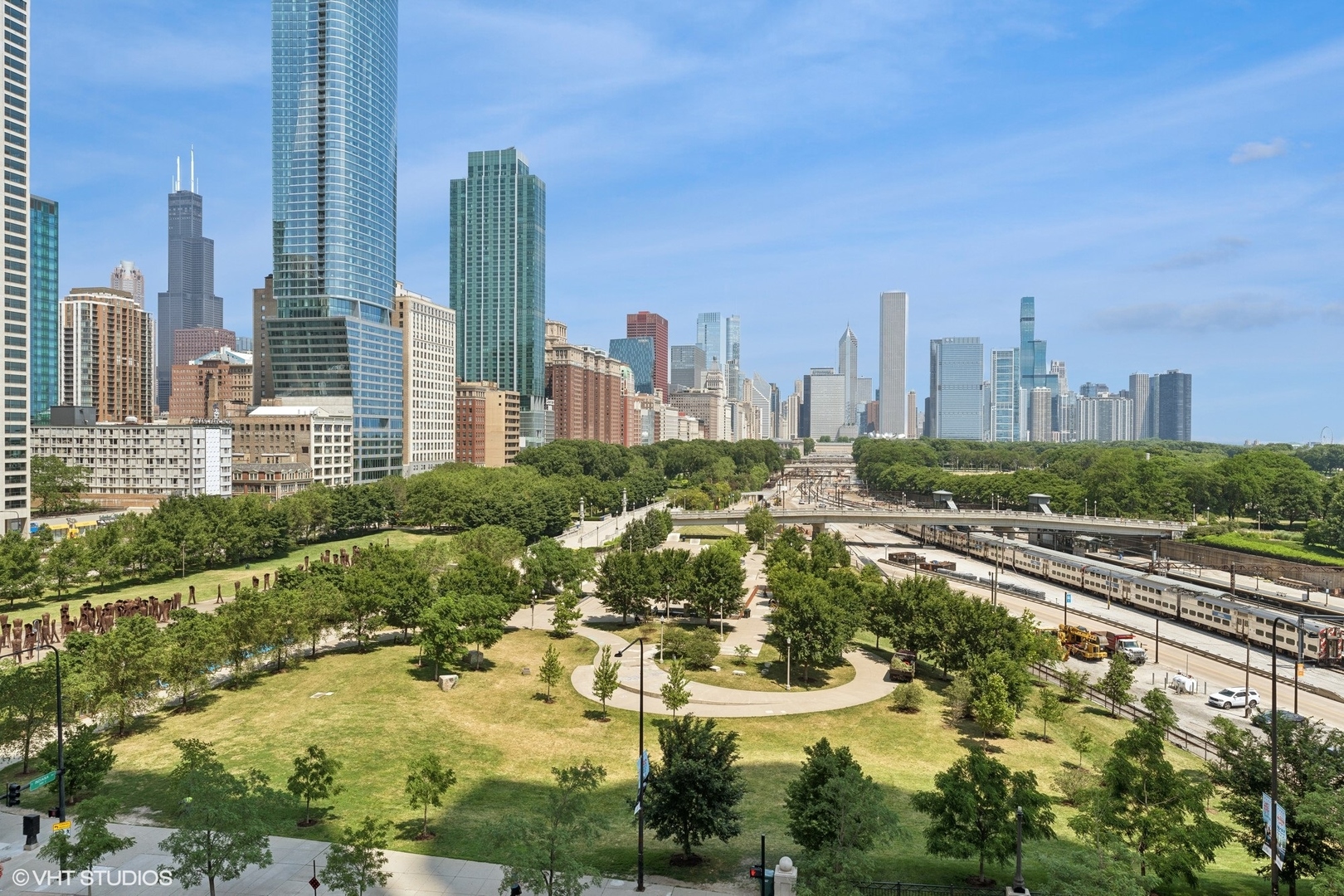 1201 S Prairie Avenue Unit: 701