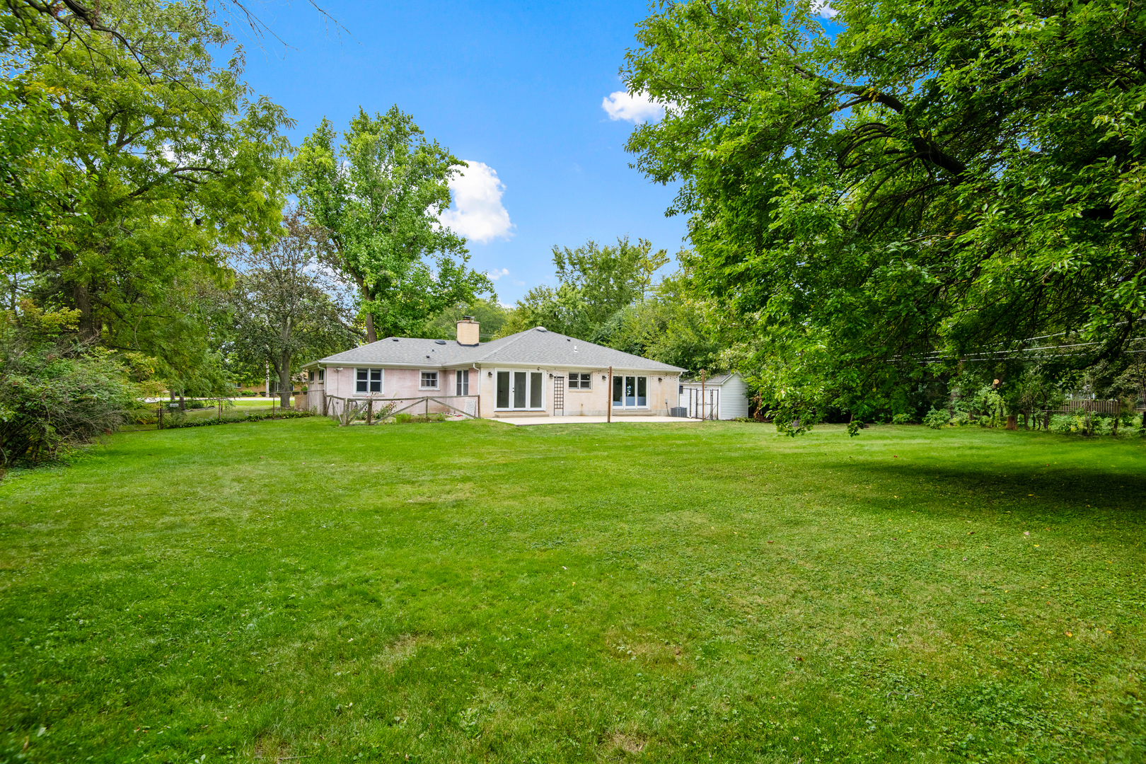 307 N Schoenbeck Road