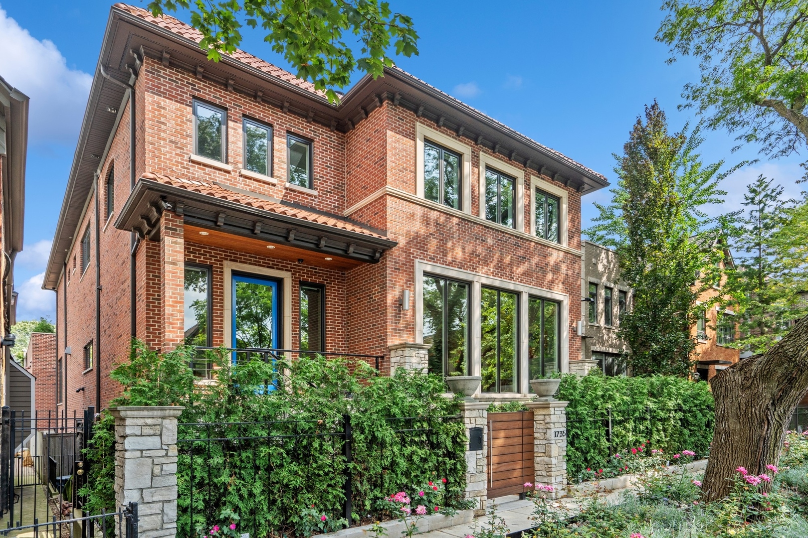 1735 N Honore Street