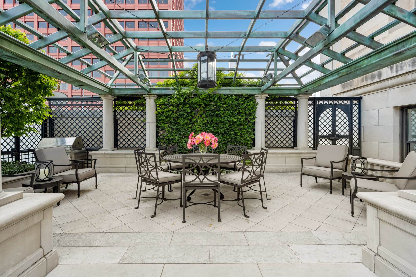310 S Michigan Avenue Unit: 2502