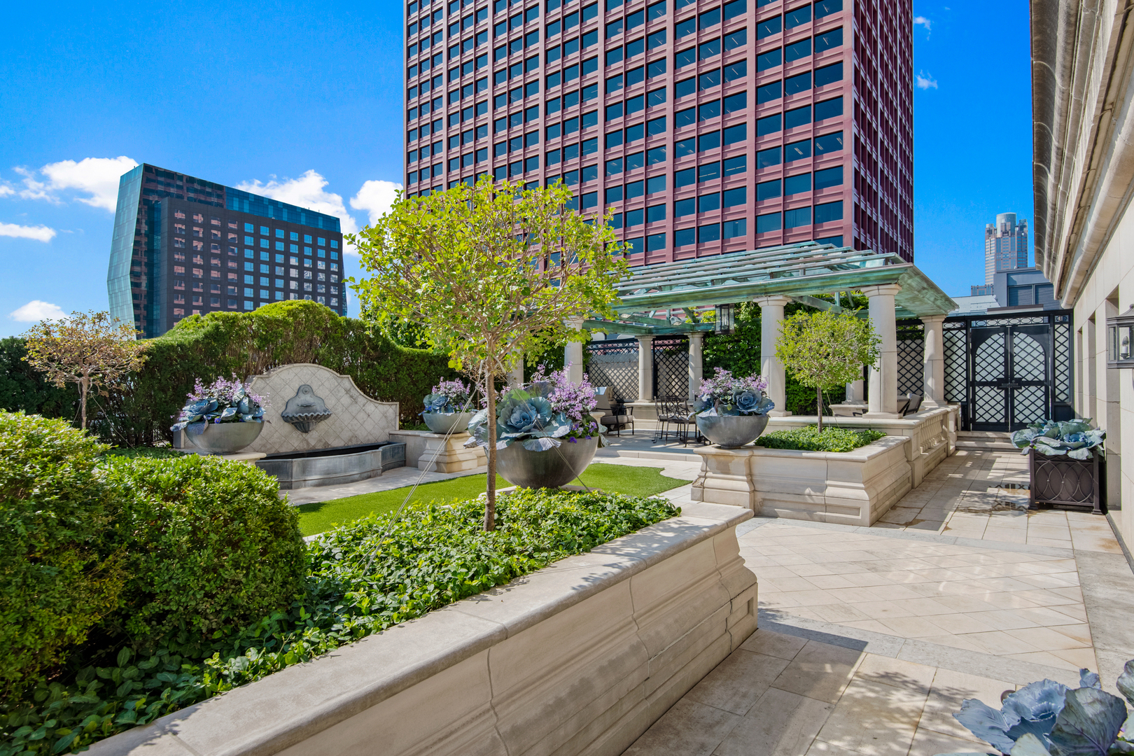 310 S Michigan Avenue Unit: 2502