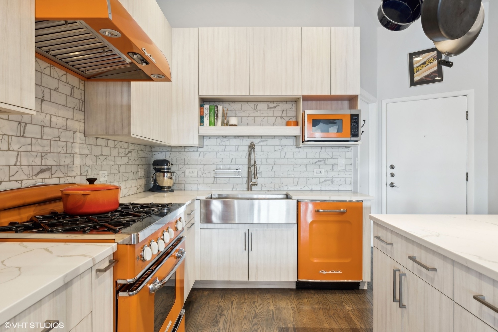 1346 W Augusta Boulevard Unit: 3