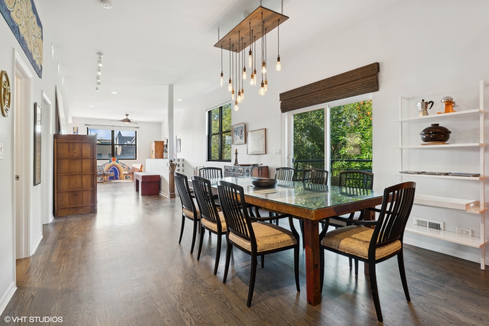 1346 W Augusta Boulevard Unit: 3