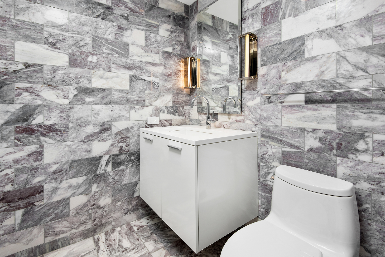 132 E Delaware Place Unit: 5404