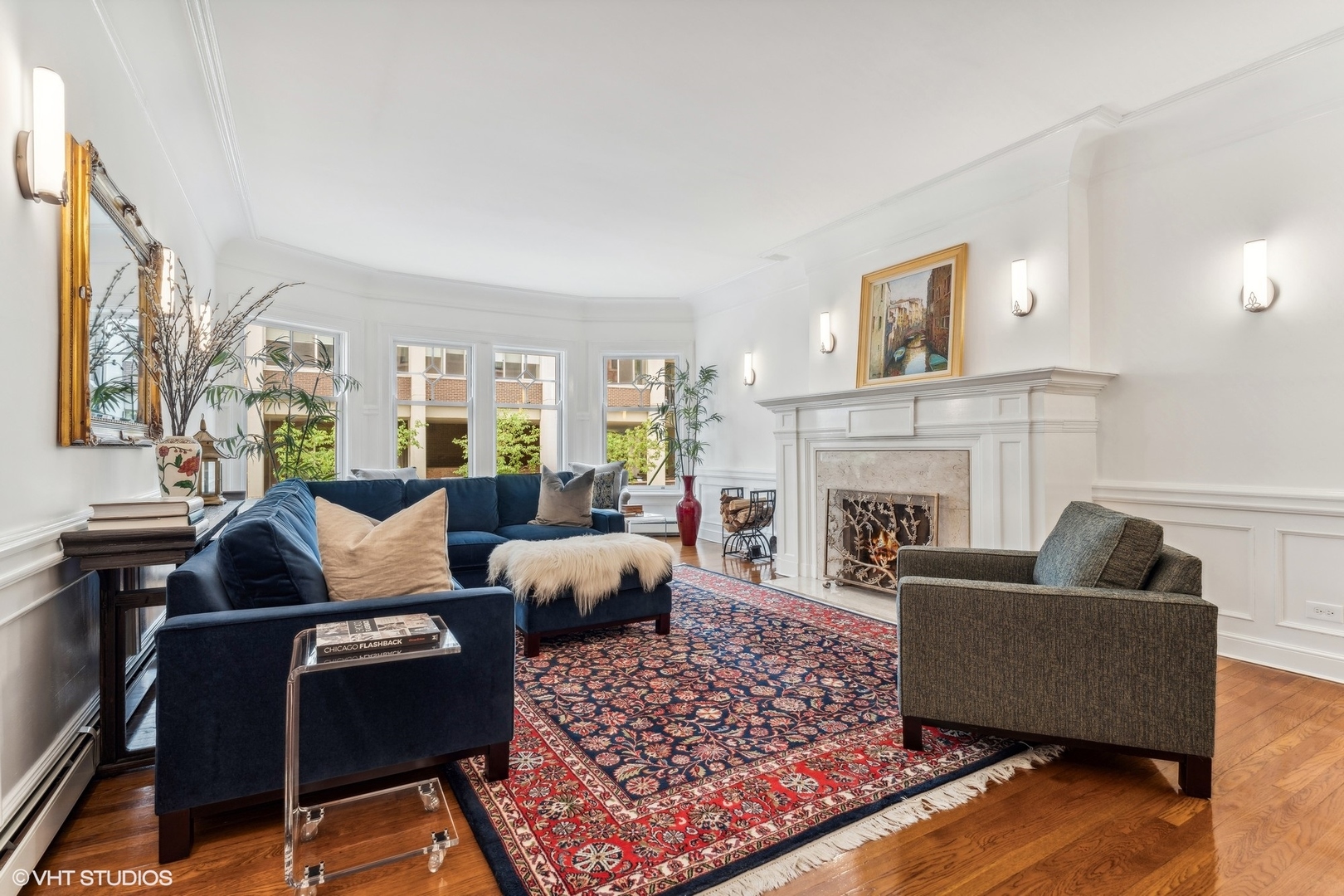 10 E SCHILLER Street Unit: 1E