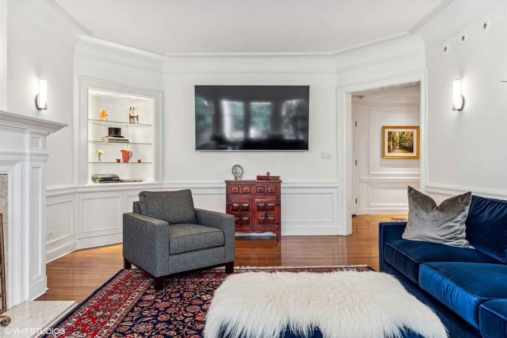 10 E SCHILLER Street Unit: 1E