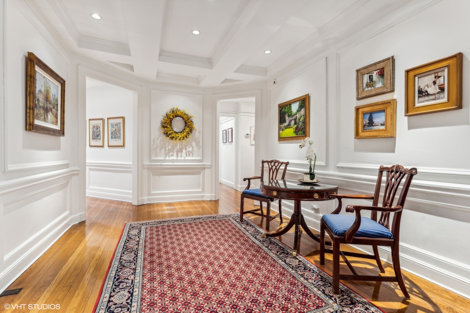 10 E SCHILLER Street Unit: 1E