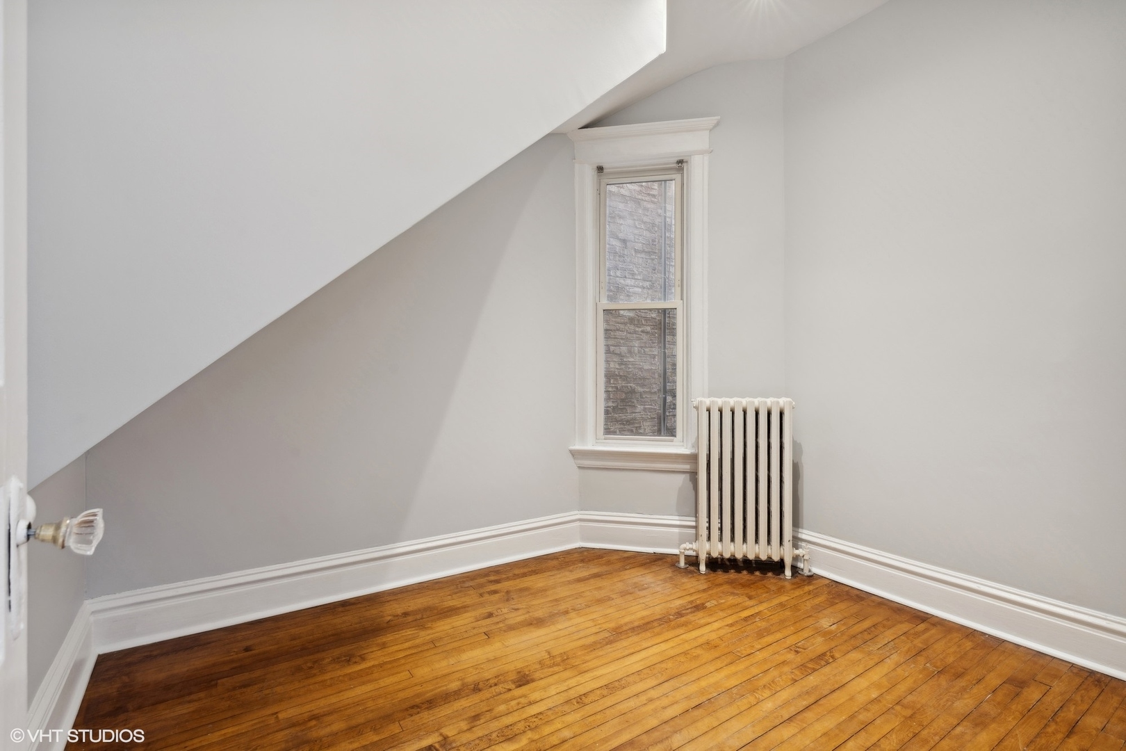 3655 N Hermitage Avenue Unit: 1