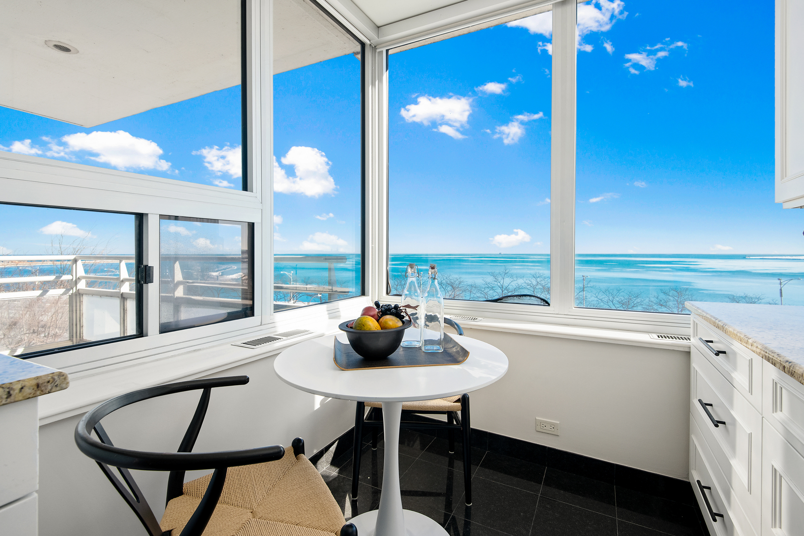 1300 N LAKE SHORE Drive Unit: 5D