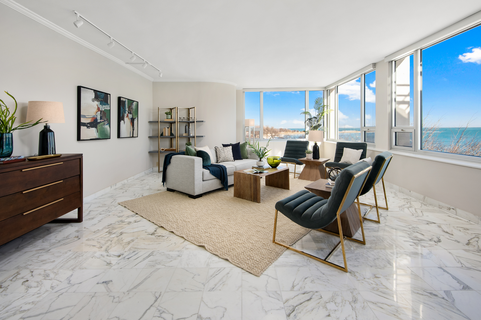 1300 N LAKE SHORE Drive Unit: 5D