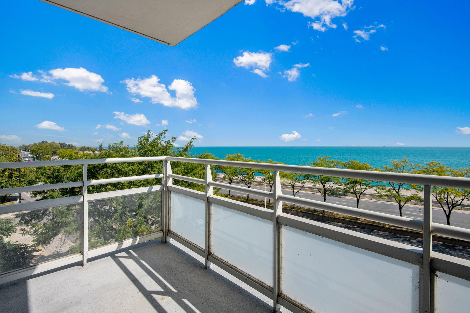 1300 N LAKE SHORE Drive Unit: 5D