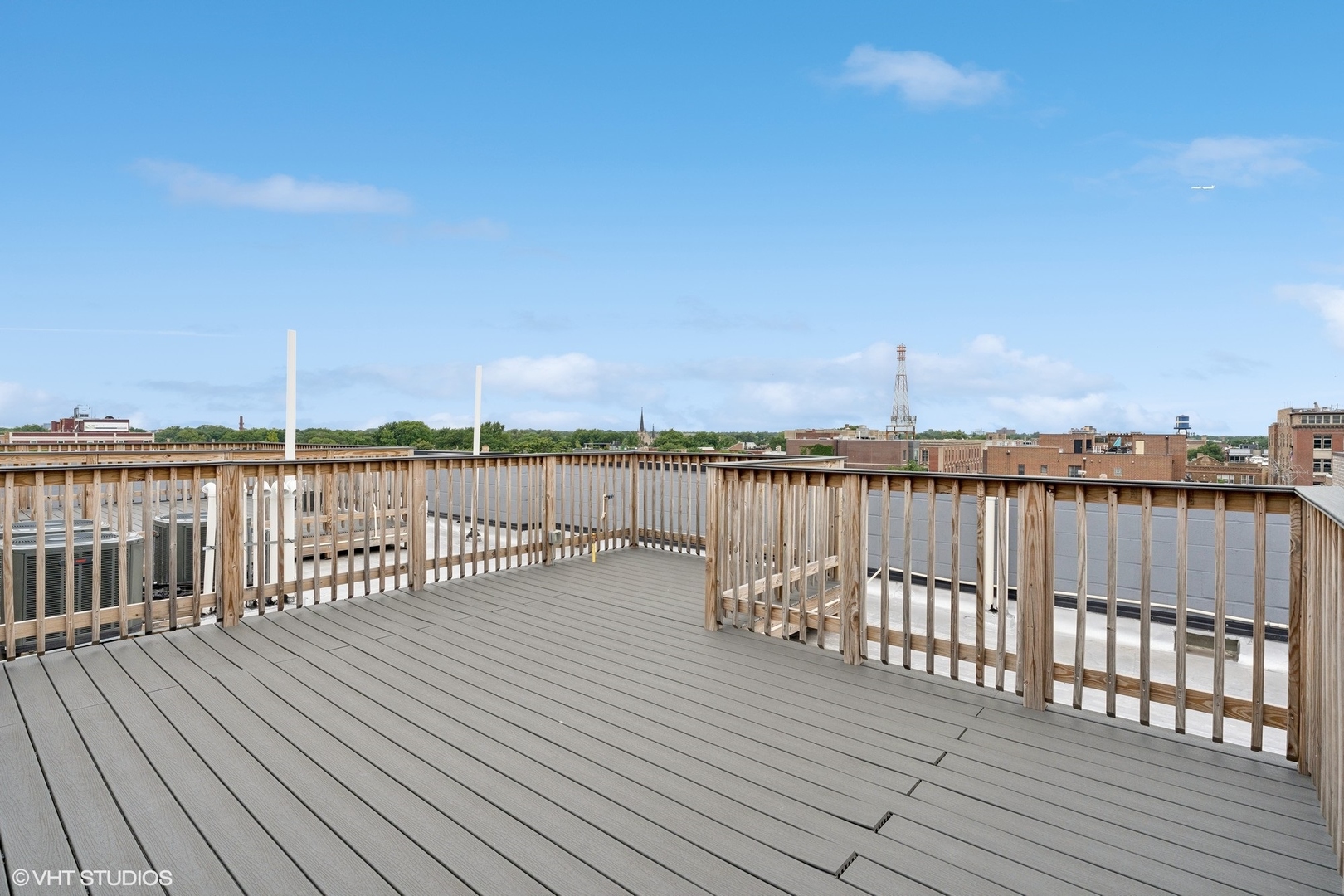 5015 N CLARK Street Unit: 301