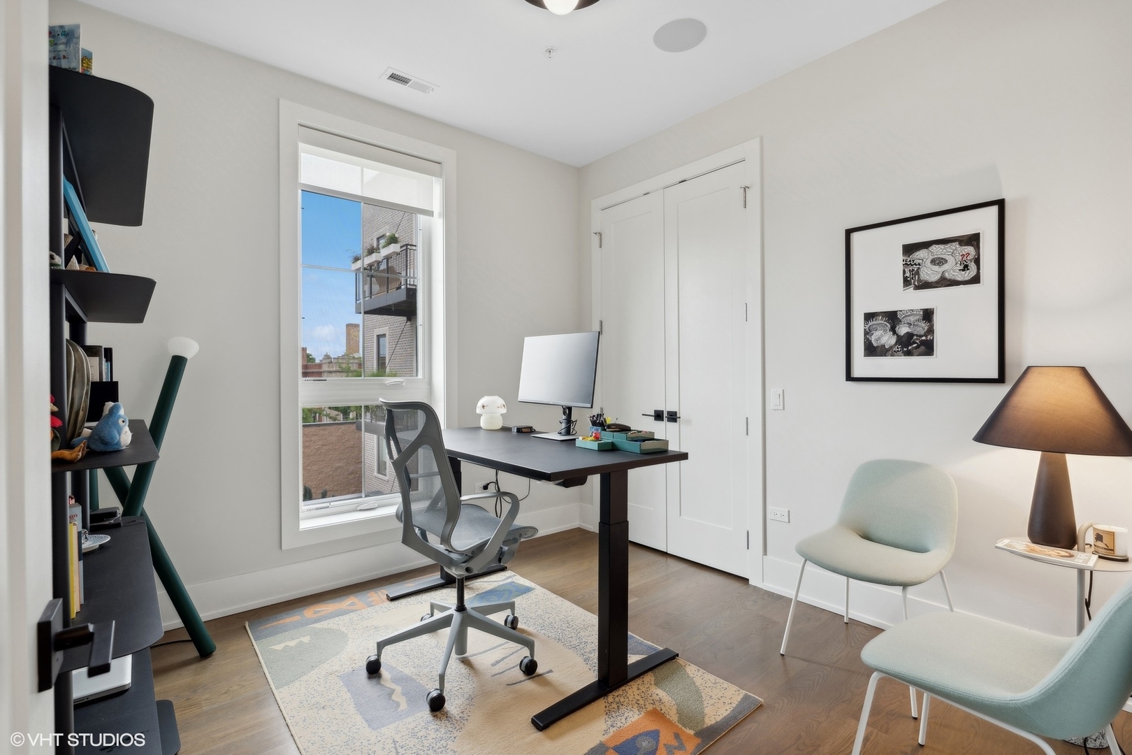 5015 N CLARK Street Unit: 301