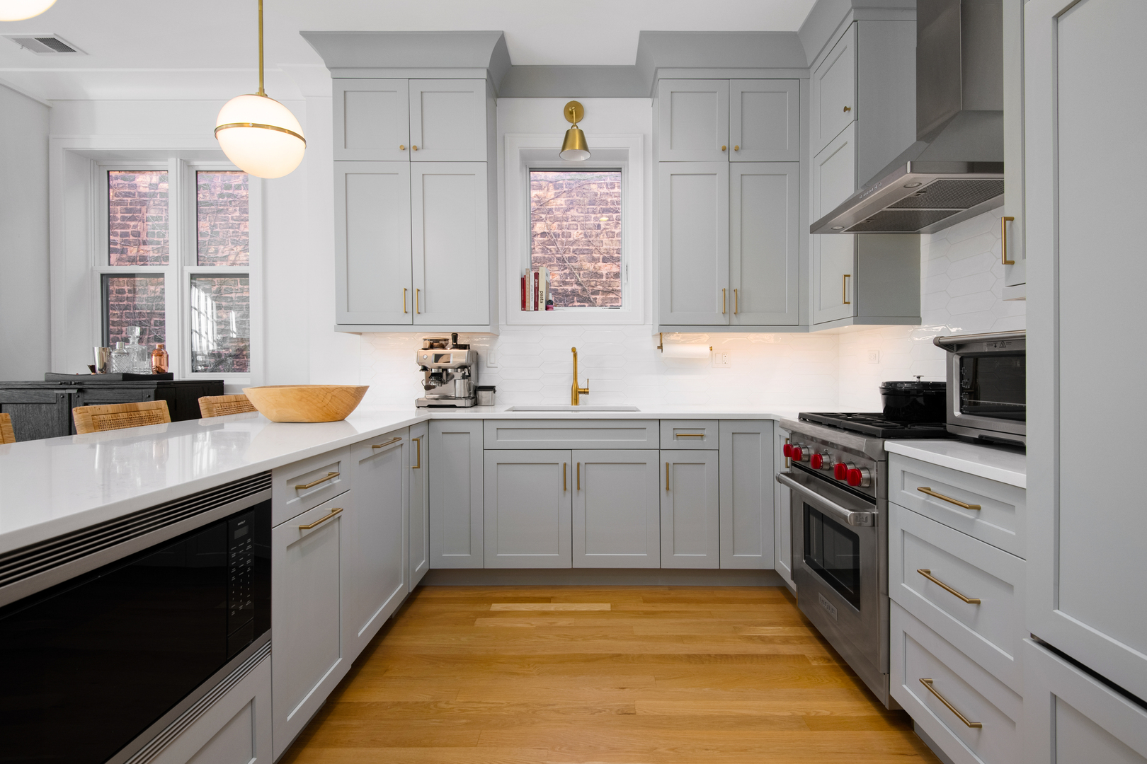 1900 N Sheffield Avenue Unit: 3S