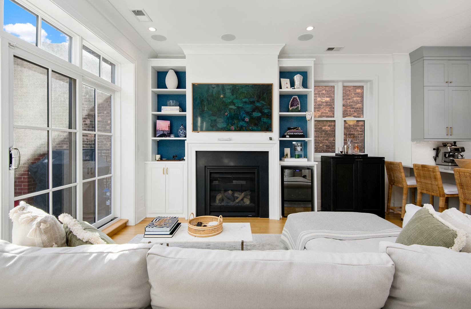 1900 N Sheffield Avenue Unit: 3S