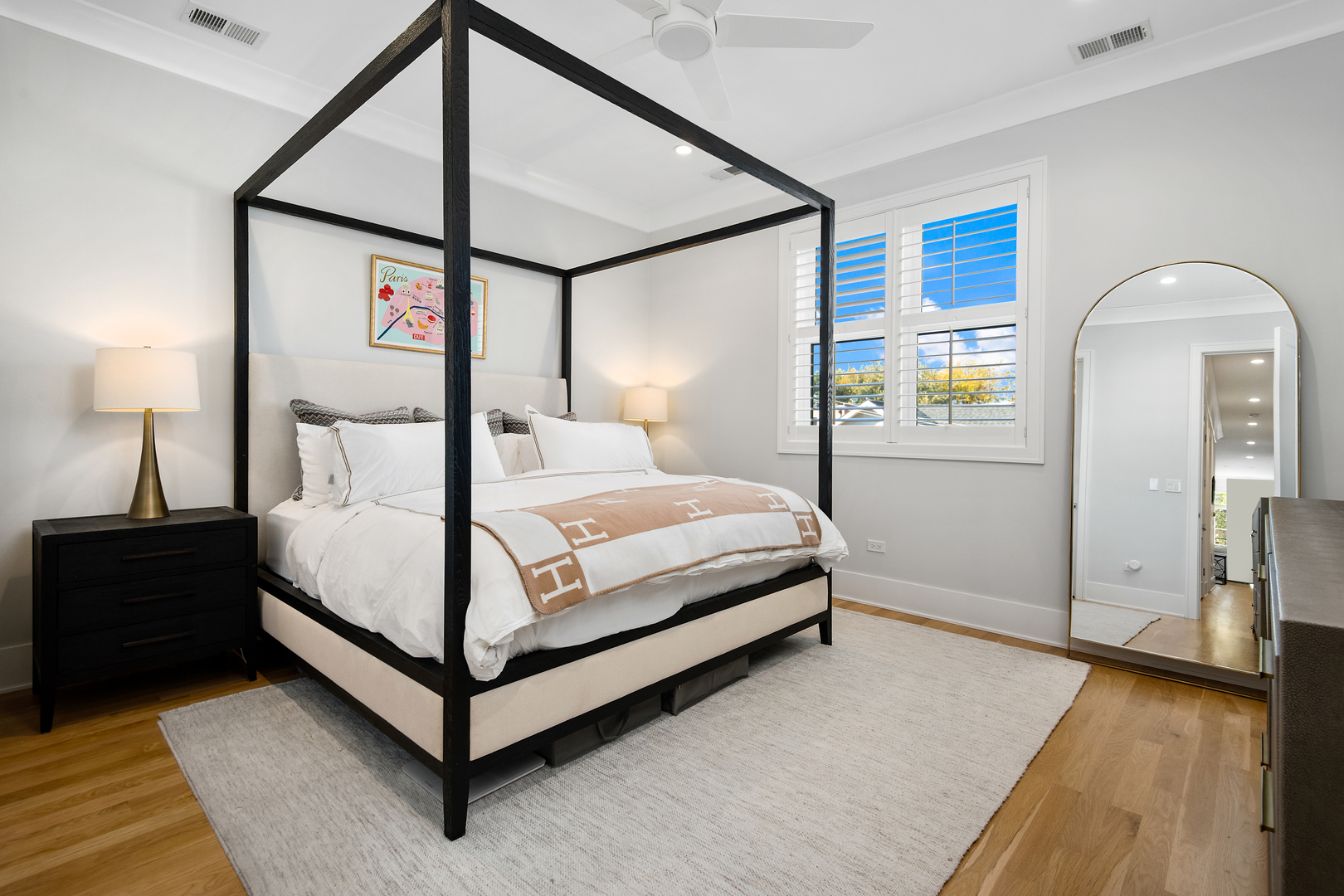 1900 N Sheffield Avenue Unit: 3S