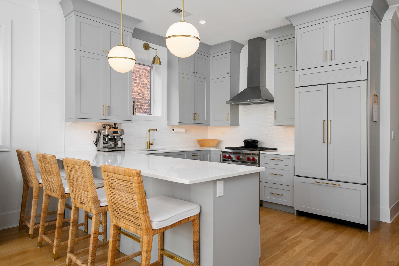 1900 N Sheffield Avenue Unit: 3S