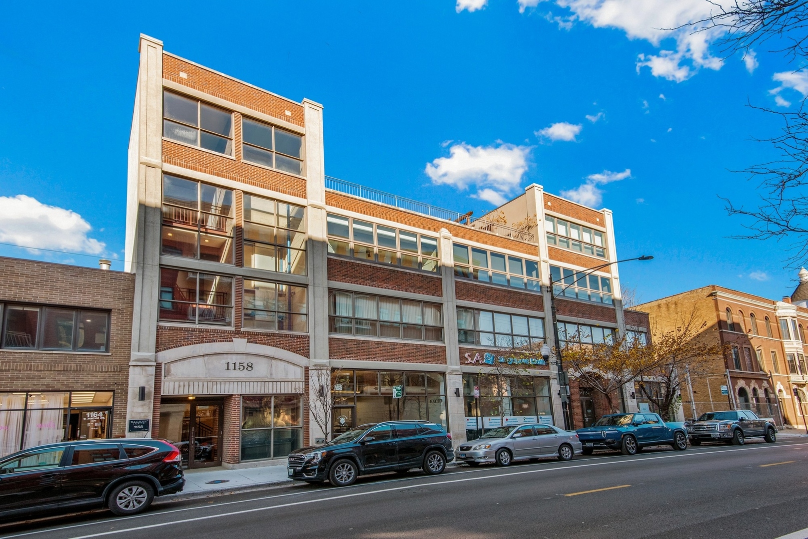 1158 W Armitage Avenue Unit: 202