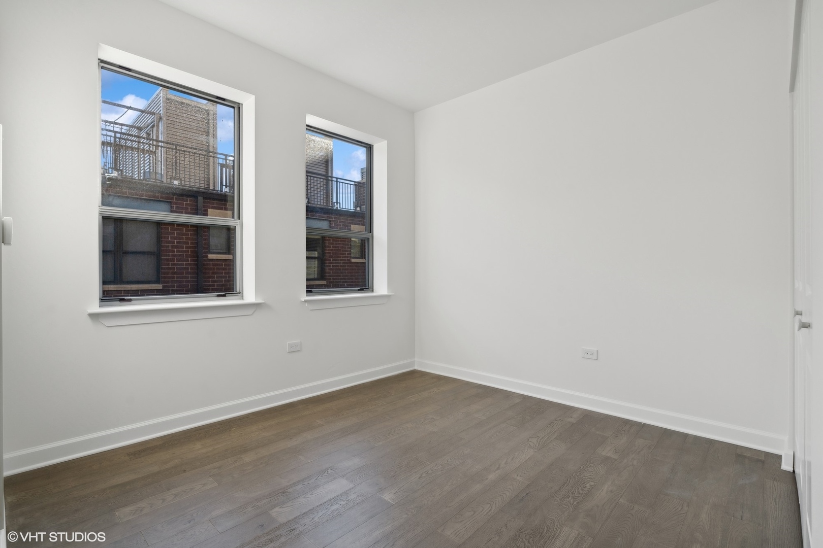 437 W Division Street Unit: 310