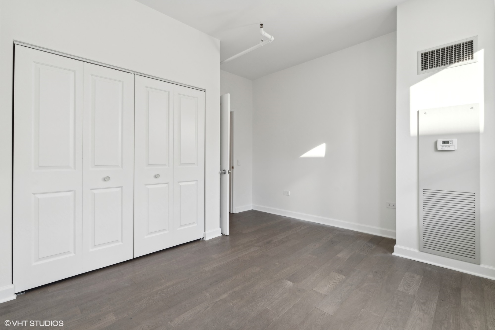 437 W Division Street Unit: 310