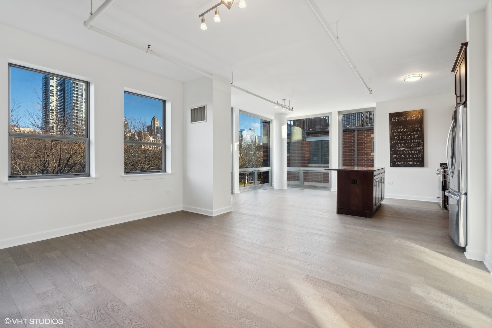 437 W Division Street Unit: 310
