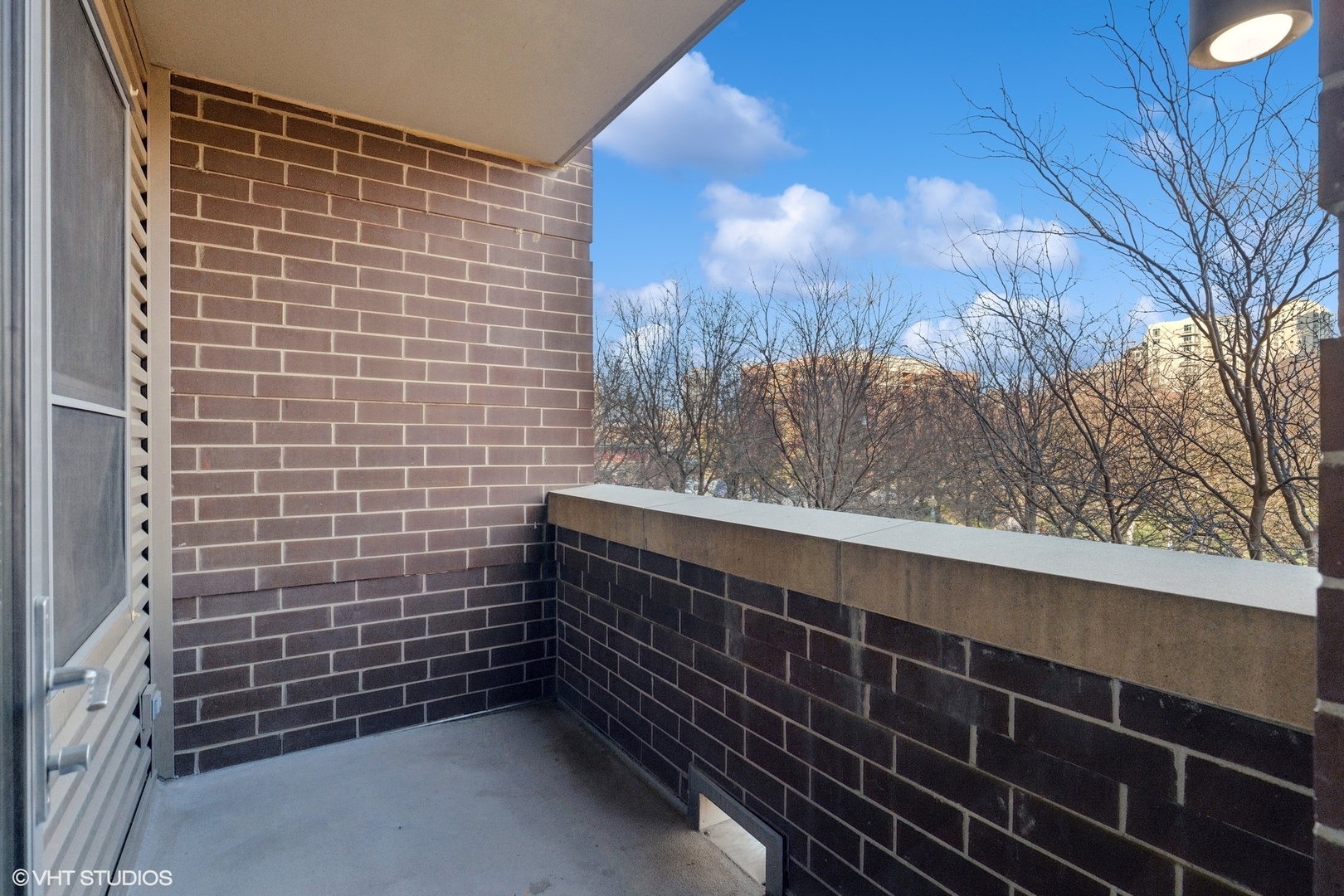 437 W Division Street Unit: 310