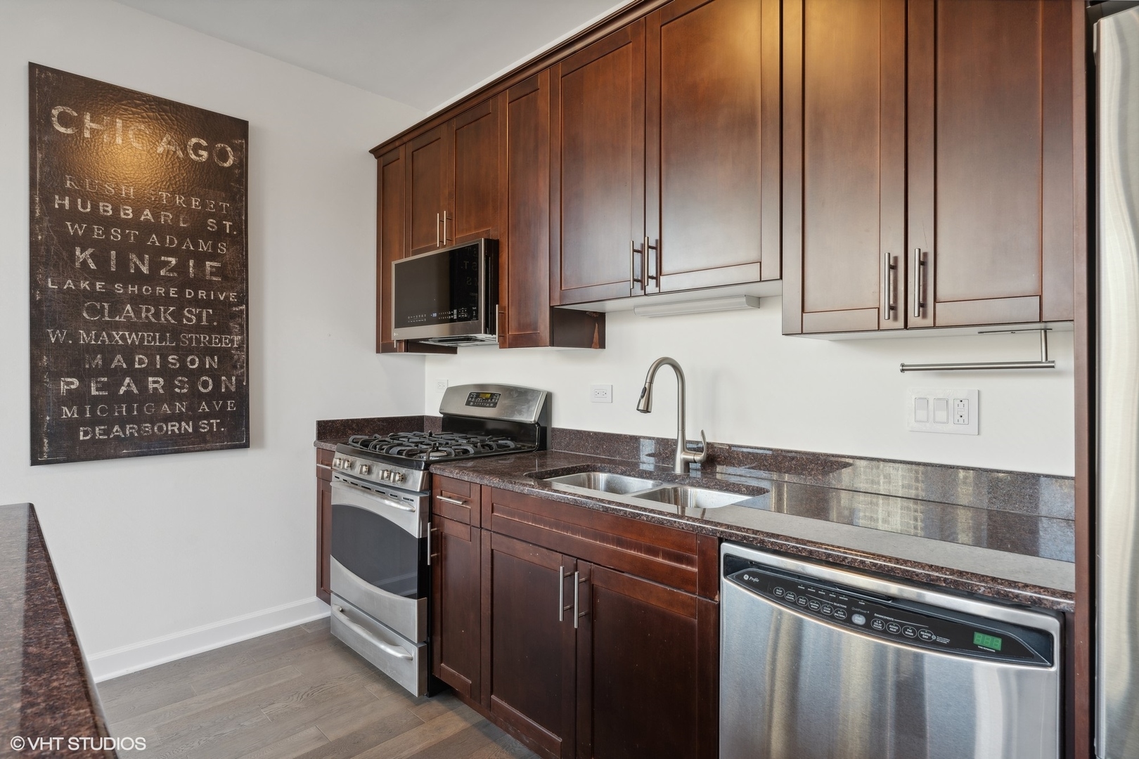 437 W Division Street Unit: 310
