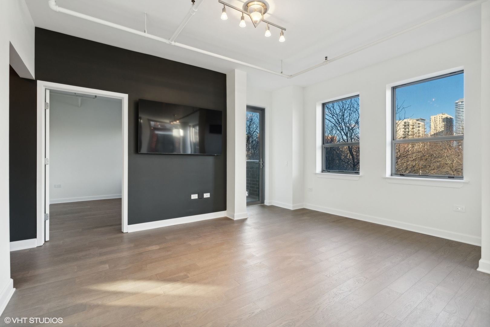 437 W Division Street Unit: 310