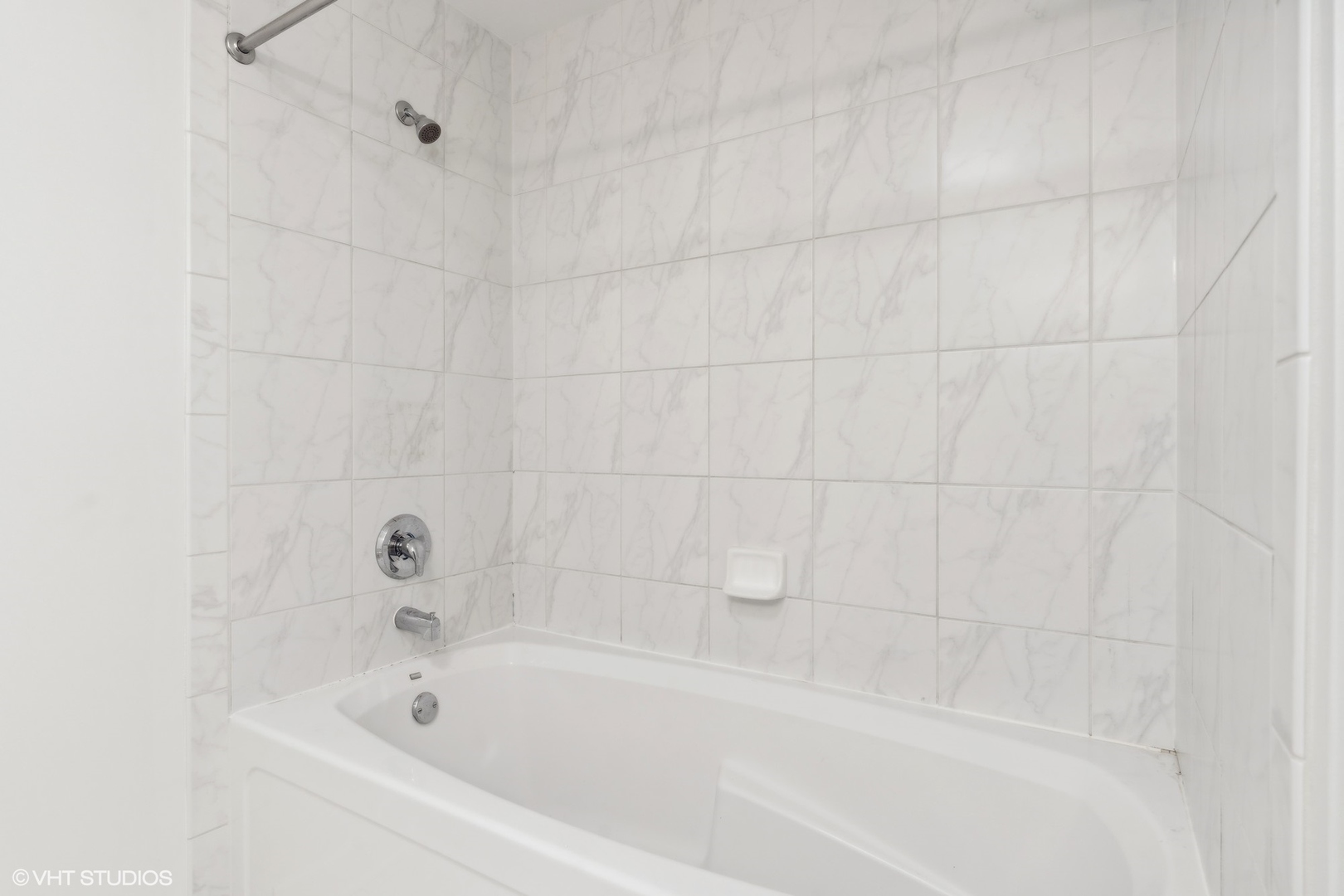 437 W Division Street Unit: 310