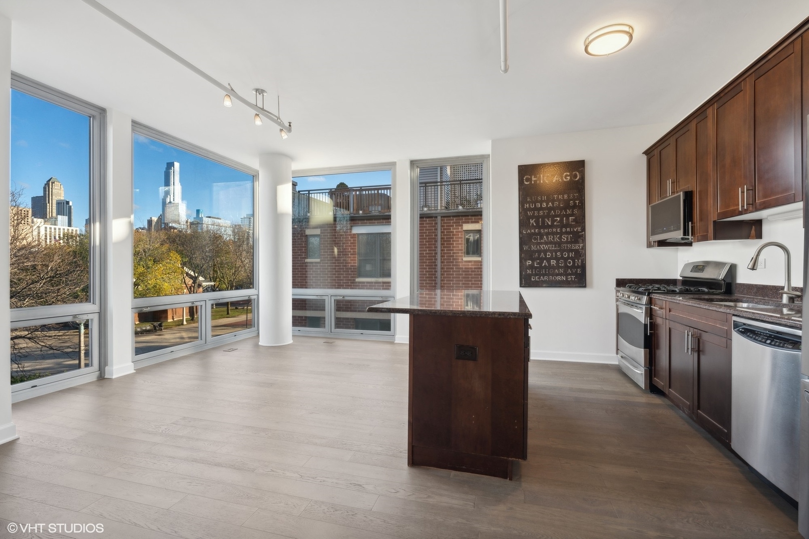 437 W Division Street Unit: 310