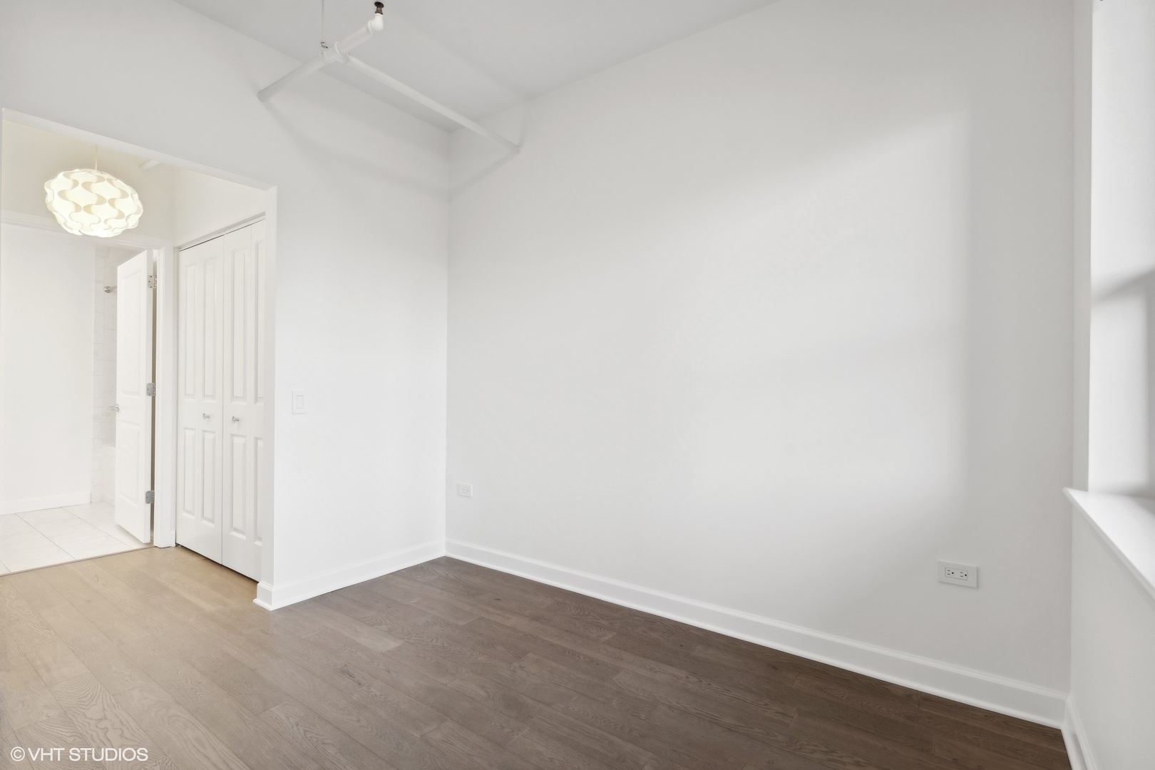 437 W Division Street Unit: 310