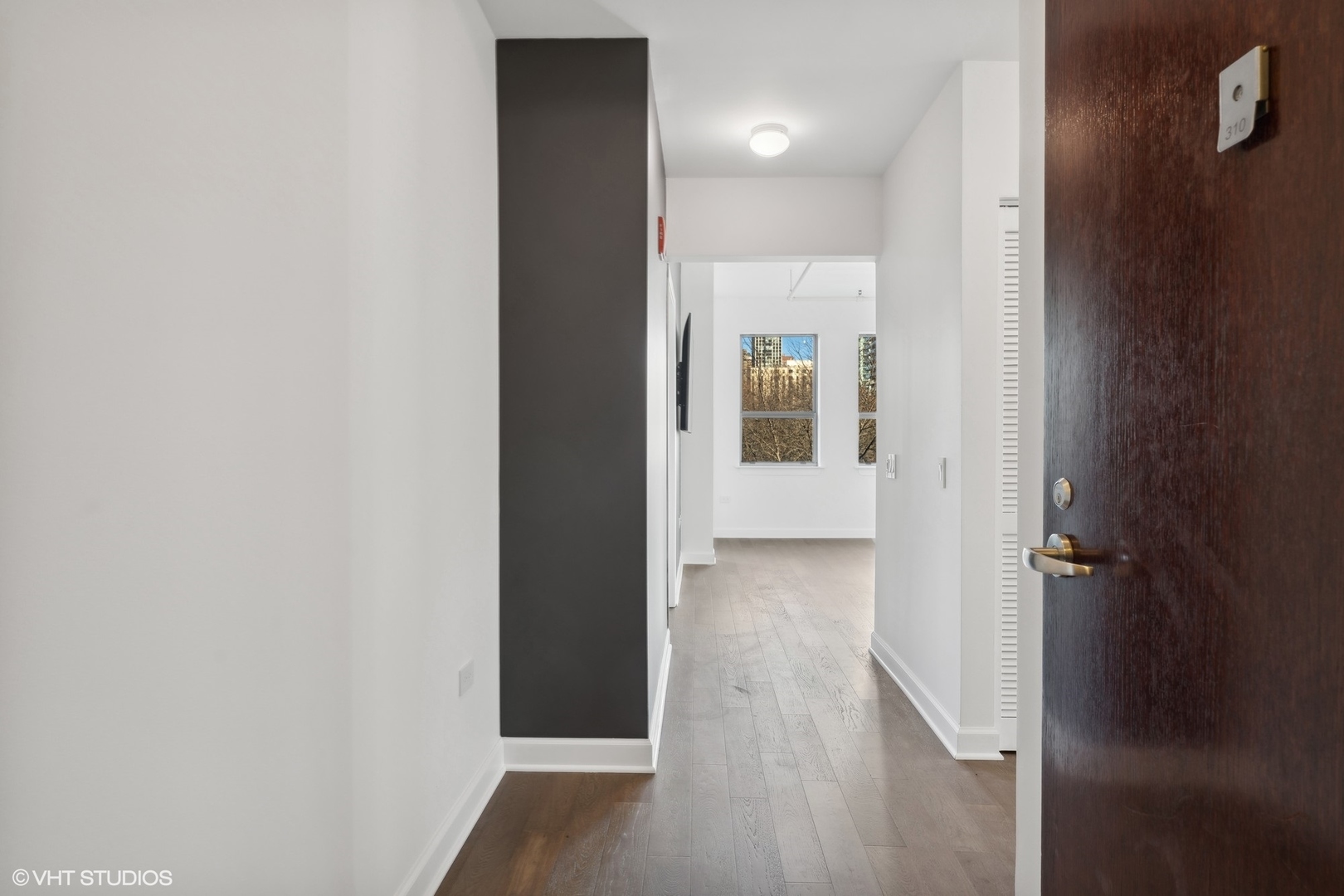 437 W Division Street Unit: 310