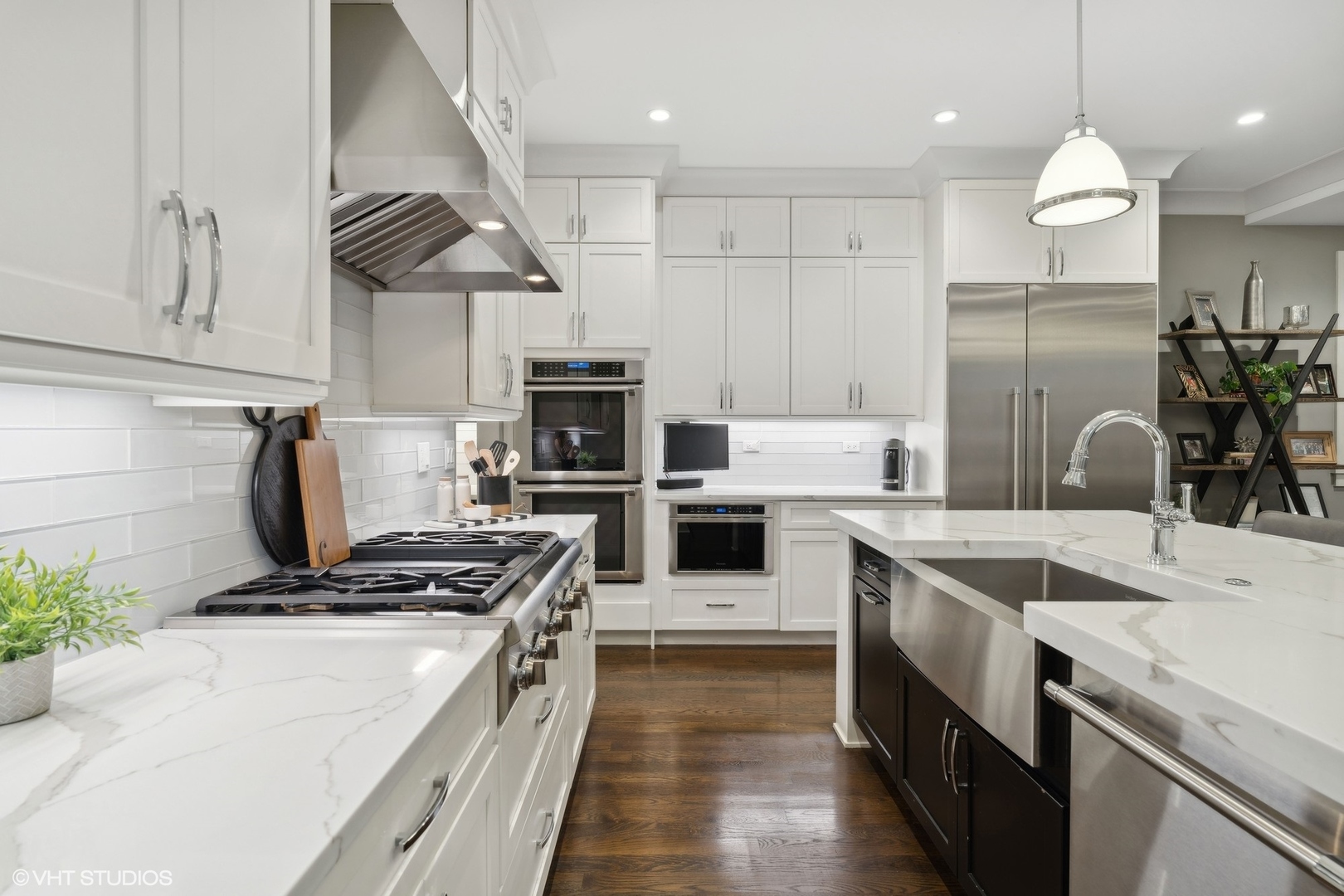 3844 N Damen Avenue Unit: 1