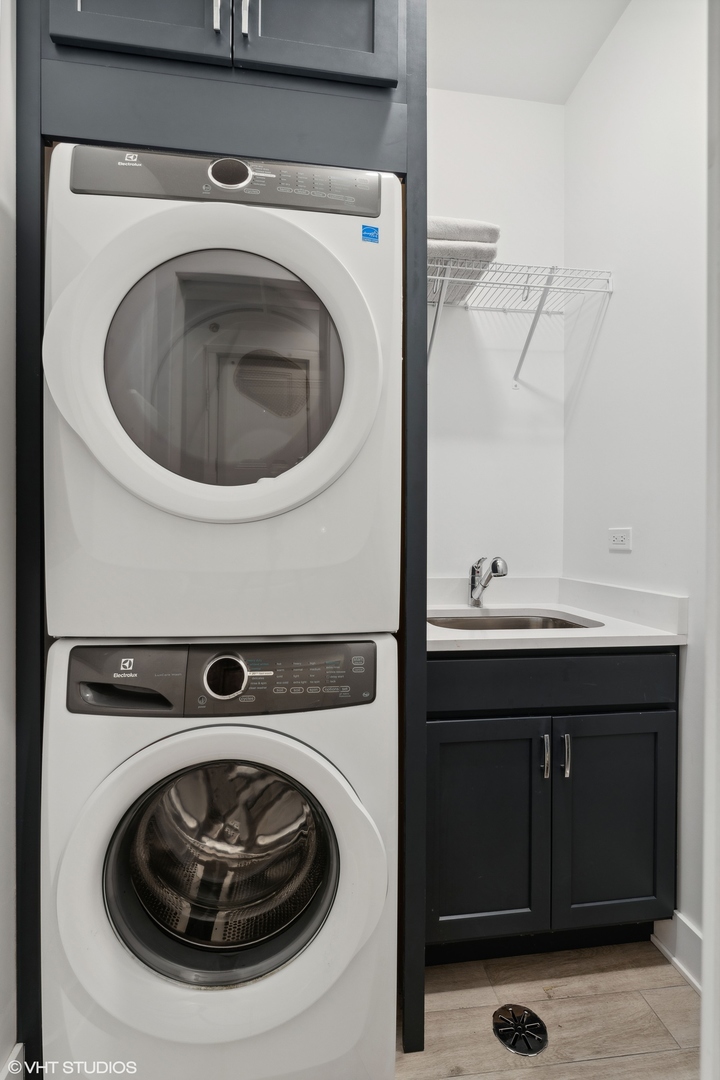 3844 N Damen Avenue Unit: 1