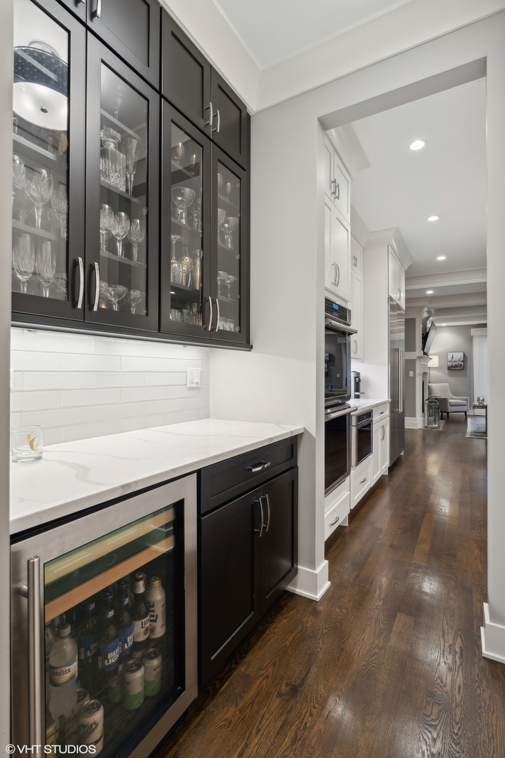 3844 N Damen Avenue Unit: 1