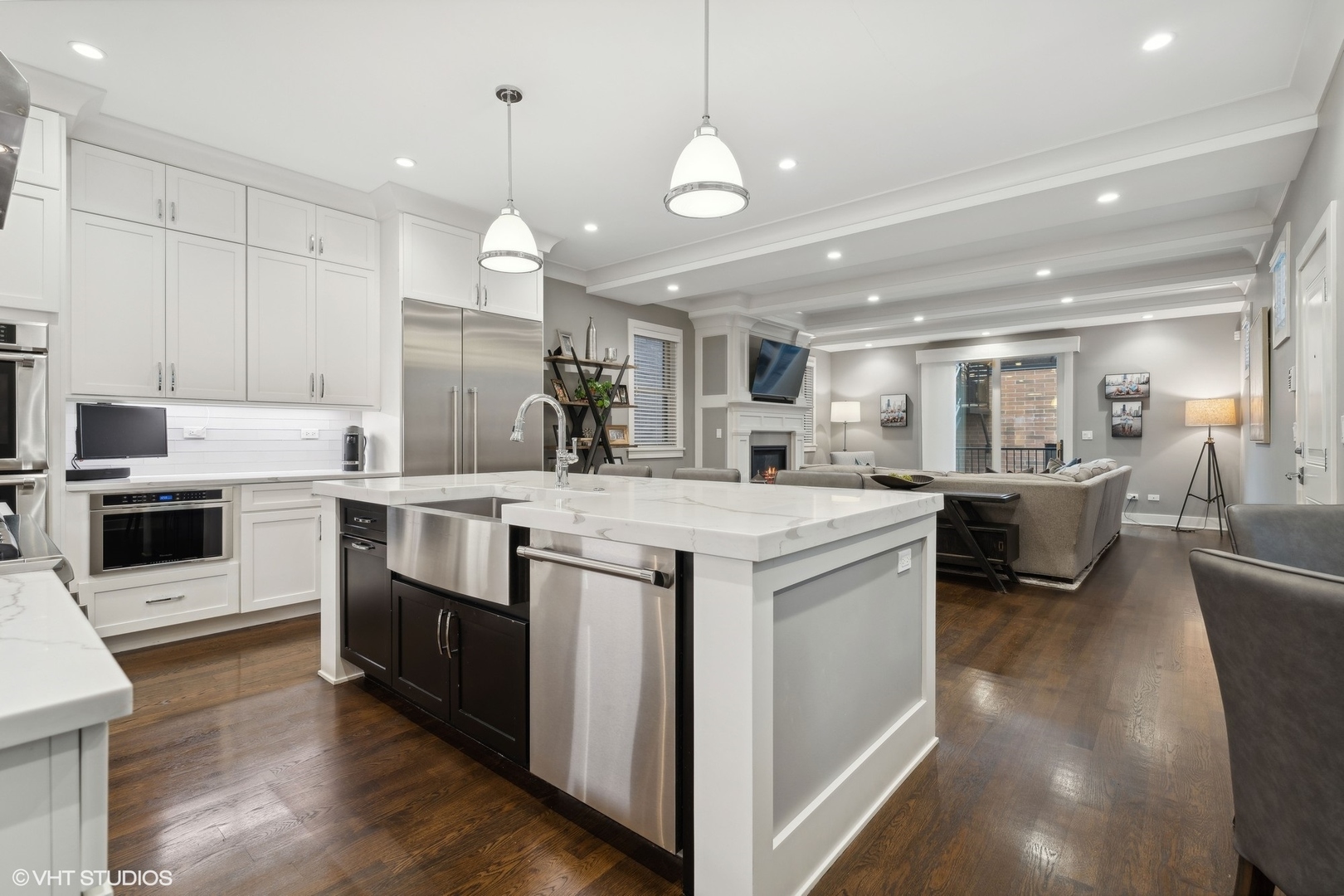 3844 N Damen Avenue Unit: 1