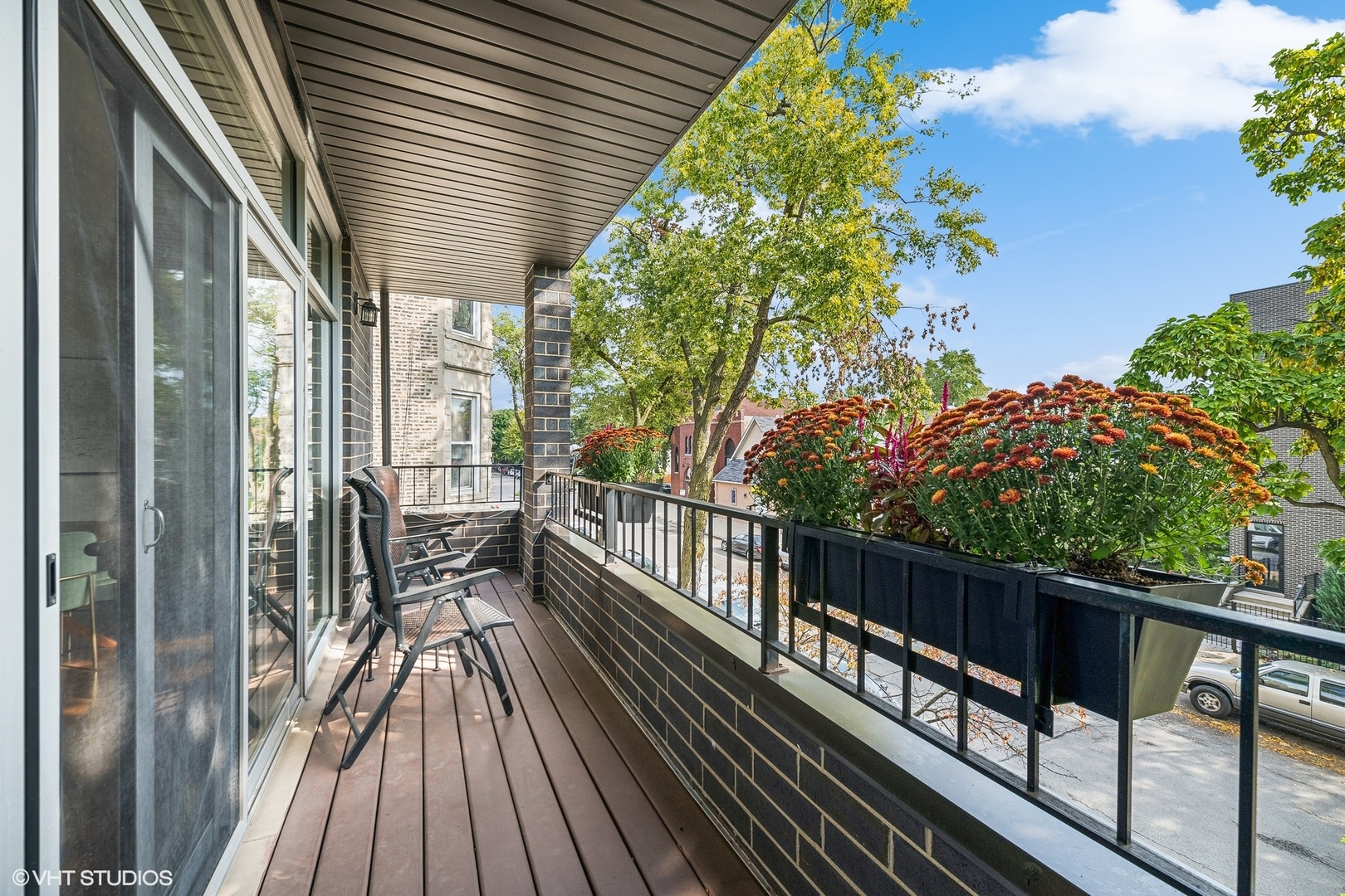1640 N Rockwell Street Unit: 2A