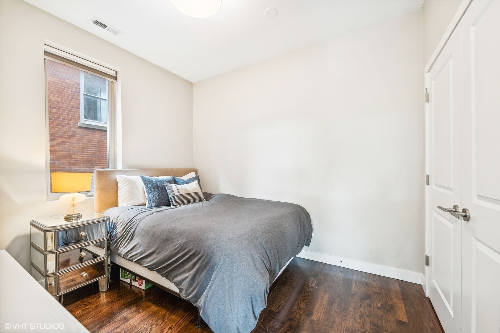 1640 N Rockwell Street Unit: 2A