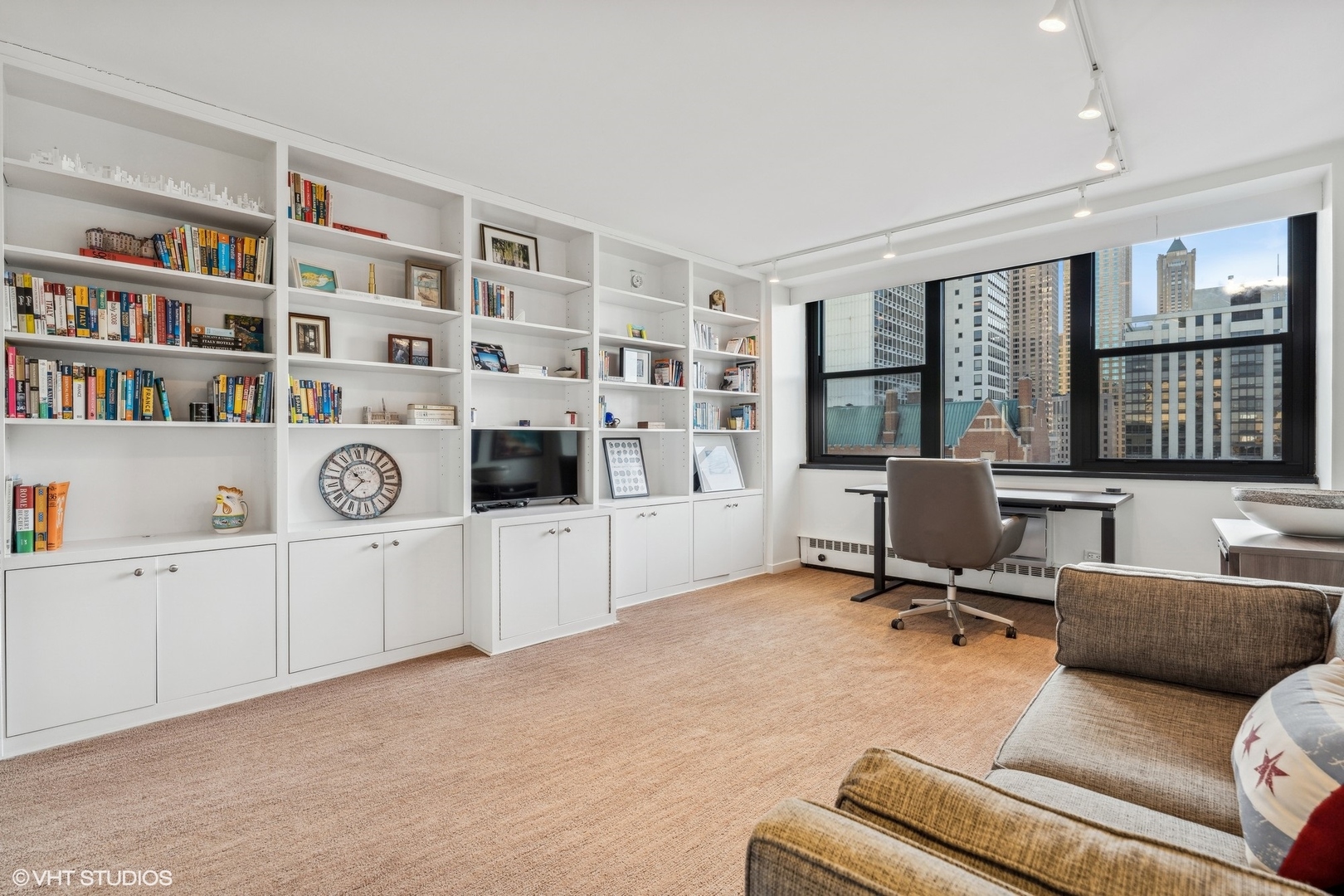 1150 N Lake Shore Drive Unit: 23H