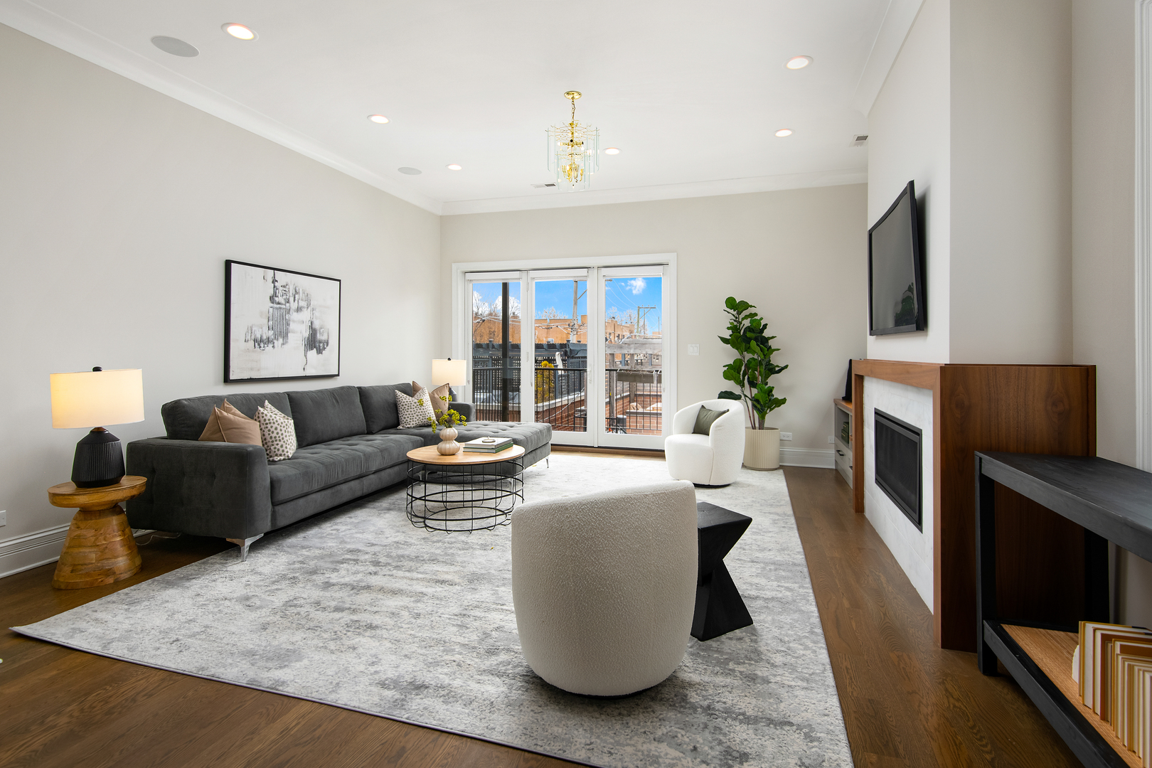 1242 W Webster Avenue Unit: B