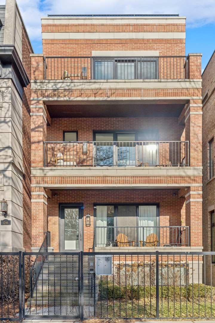 1242 W Webster Avenue Unit: B