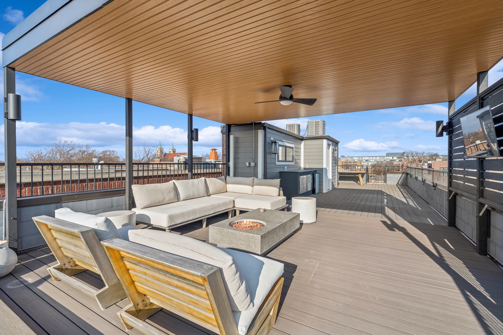 1242 W Webster Avenue Unit: B