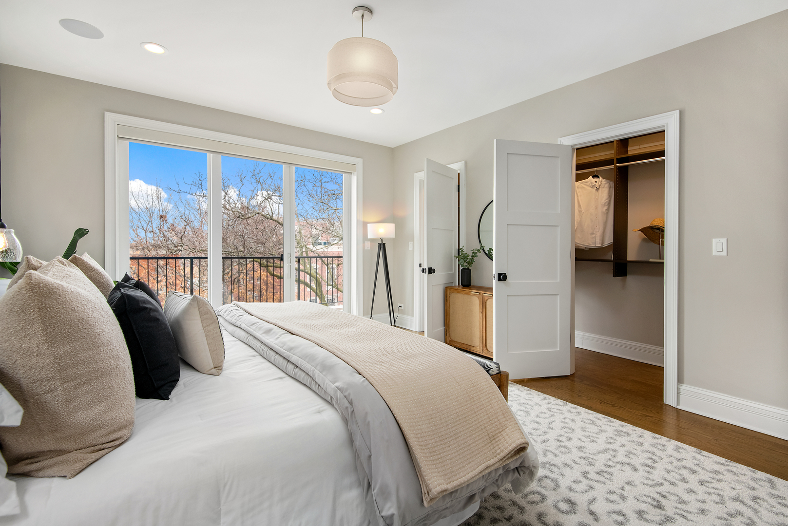 1242 W Webster Avenue Unit: B